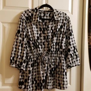 Black/White Mid Sleeve Blouse 2X/3X